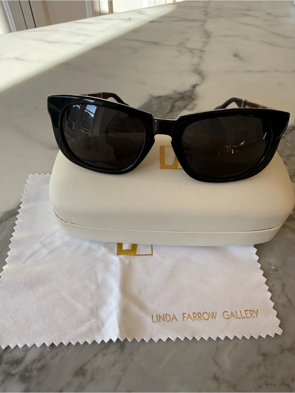 Linda Farrow for The Row Black Cat-Eye Sunglasses with tortoise